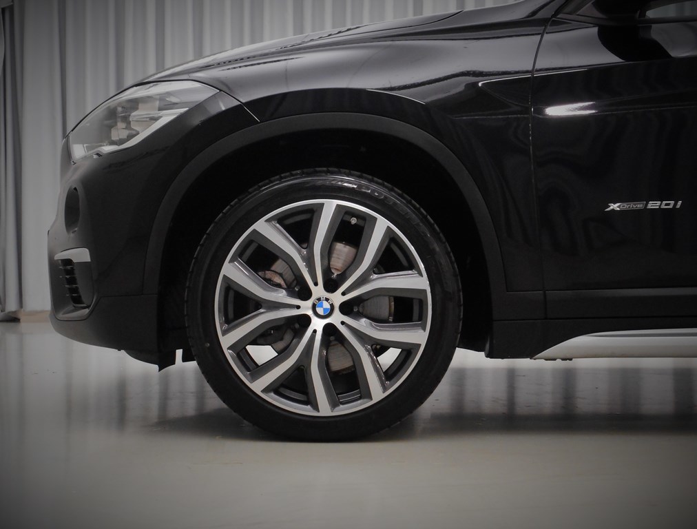 BMW X1 20i