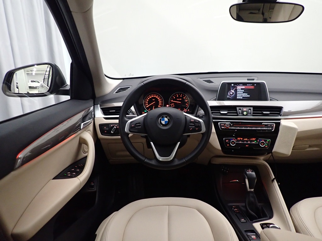 BMW X1 20i