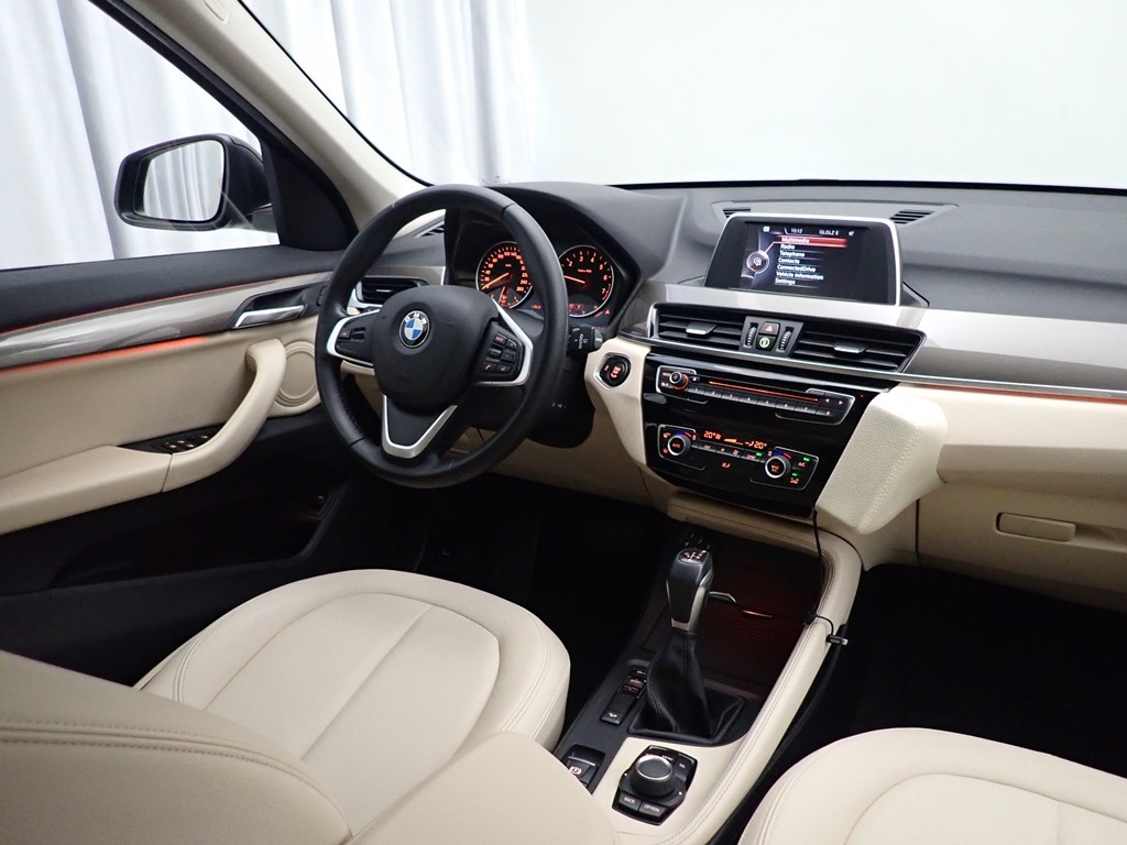 BMW X1 20i