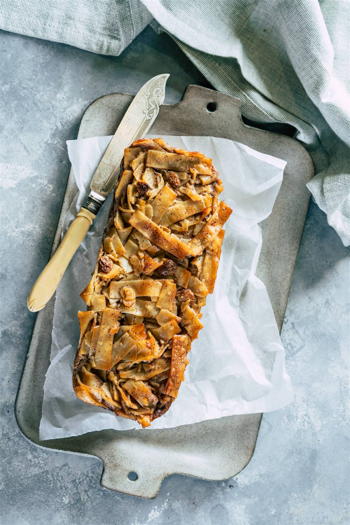 קוגל איטריות מתוק בניחוח קינמון