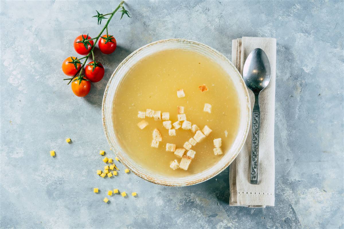 מרק עוף של סבתא לאה