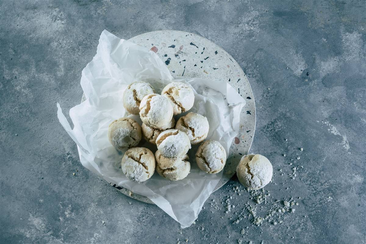 עוגיות טחינה מושלגות