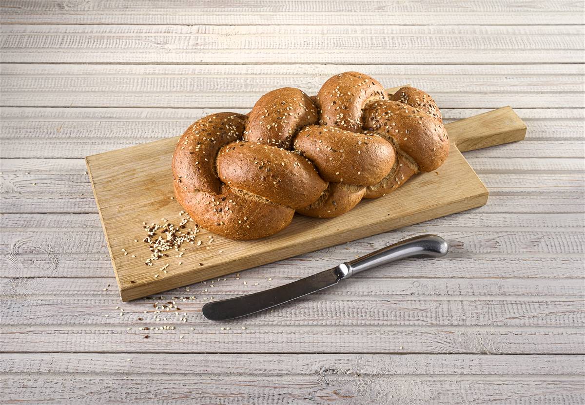 חלת דגנים קלועה