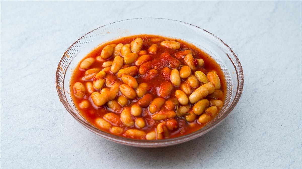 שעועית לבנה ברוטב עגבניות