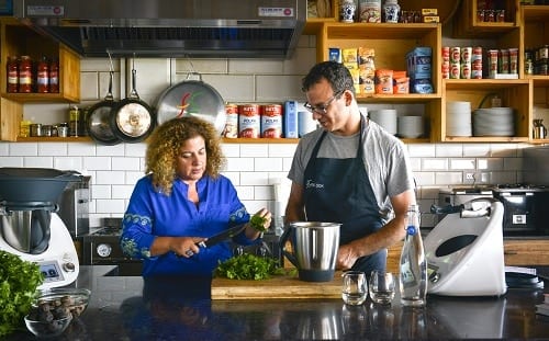 על קיפודים ומי ורדים | רותם ליברזון, טור אורח