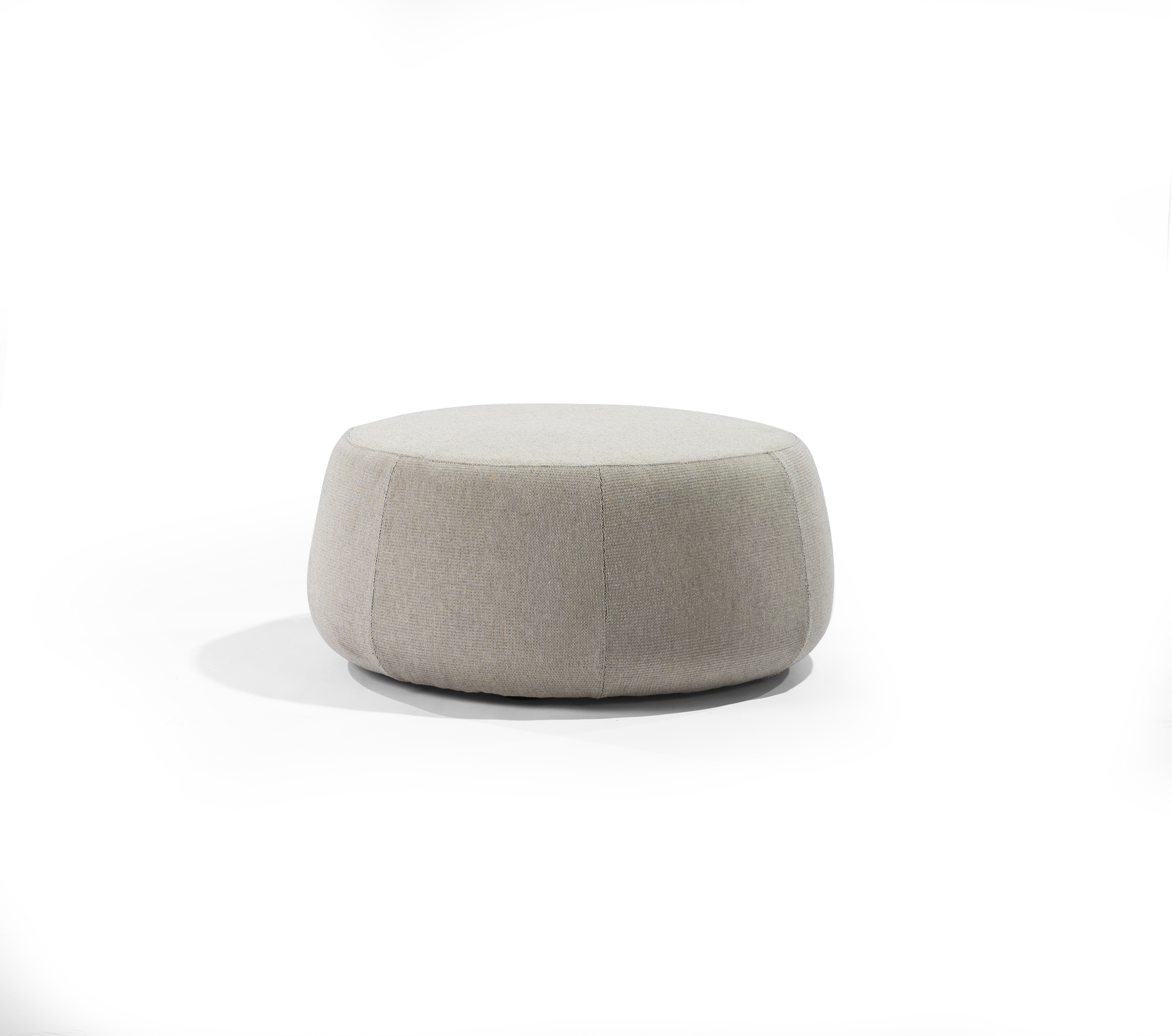 NOMAD POUFS