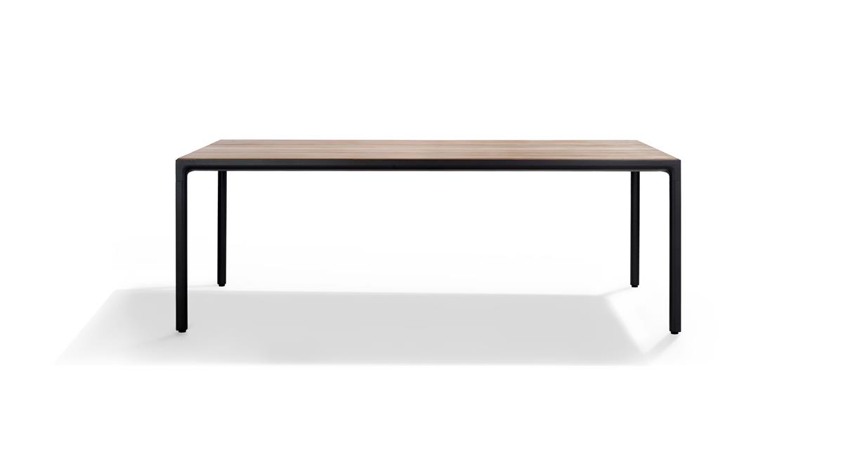 ILLUM Dining Table 