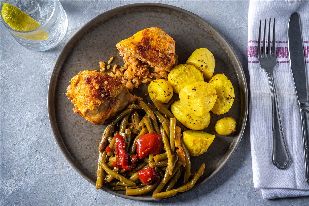 עסקית עופיון במילוי אורז ופטריות + לחם הבית + סלט