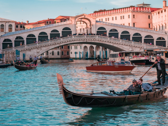 טיולי תמריץ לחברות