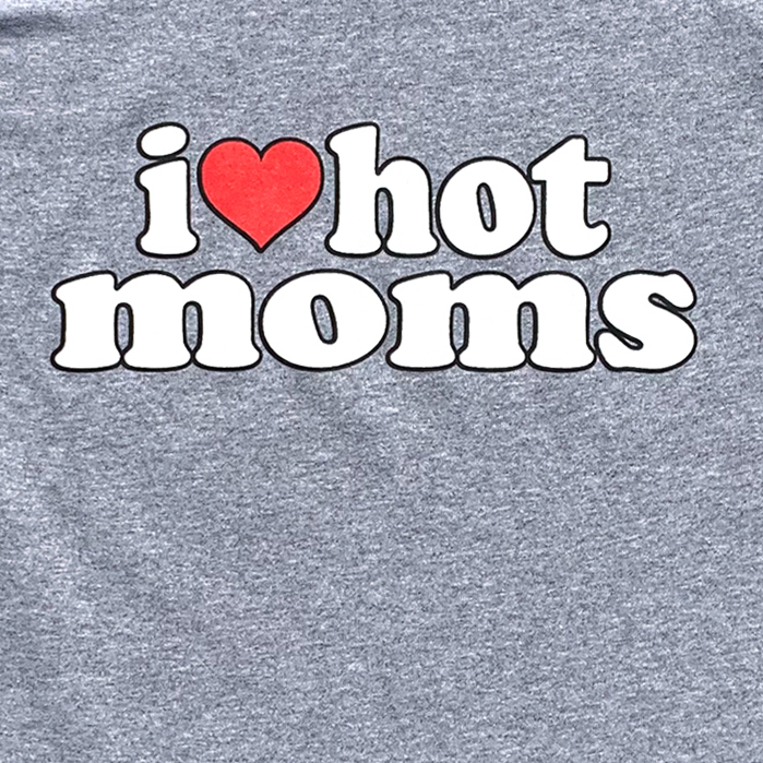 I ❤️ Hot Moms