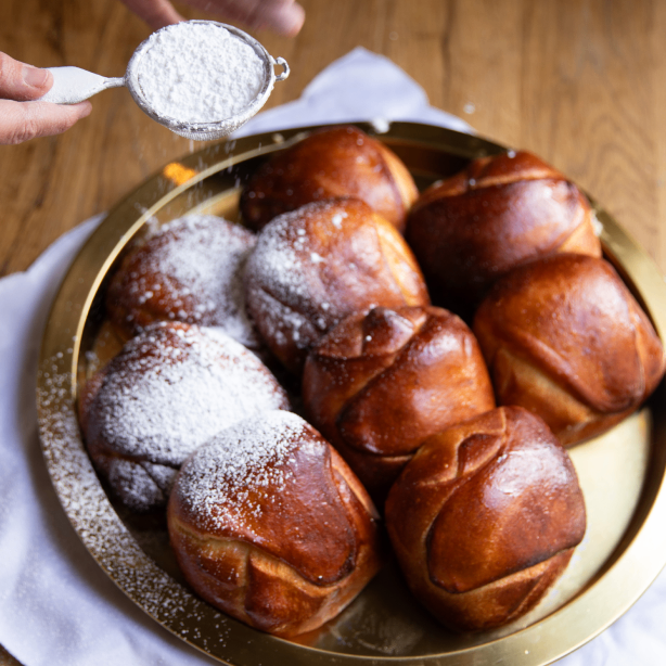 Cakes and sweet pastries