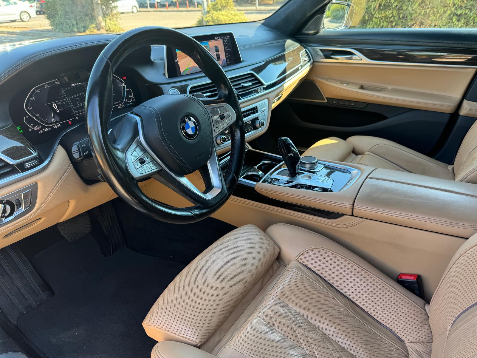 BMW-745E