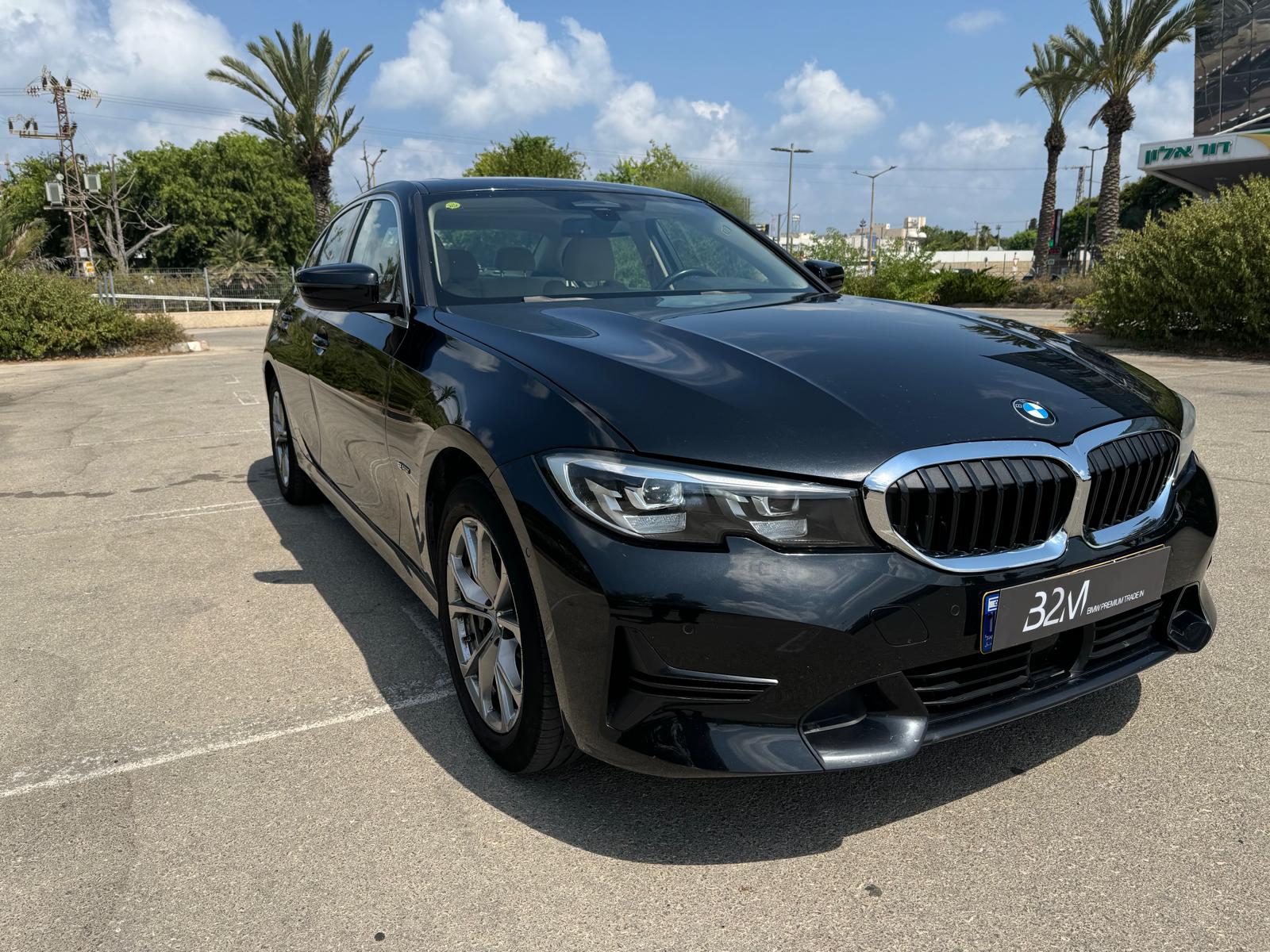 BMW 330E SPORT