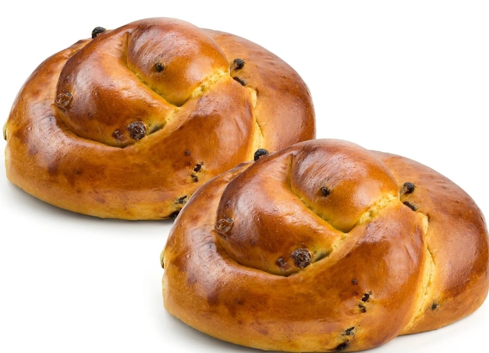 Round Whole Wheat Raisin Challah