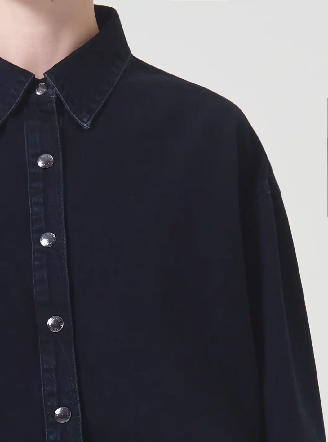 AIDEN HIGH LOW SHIRT