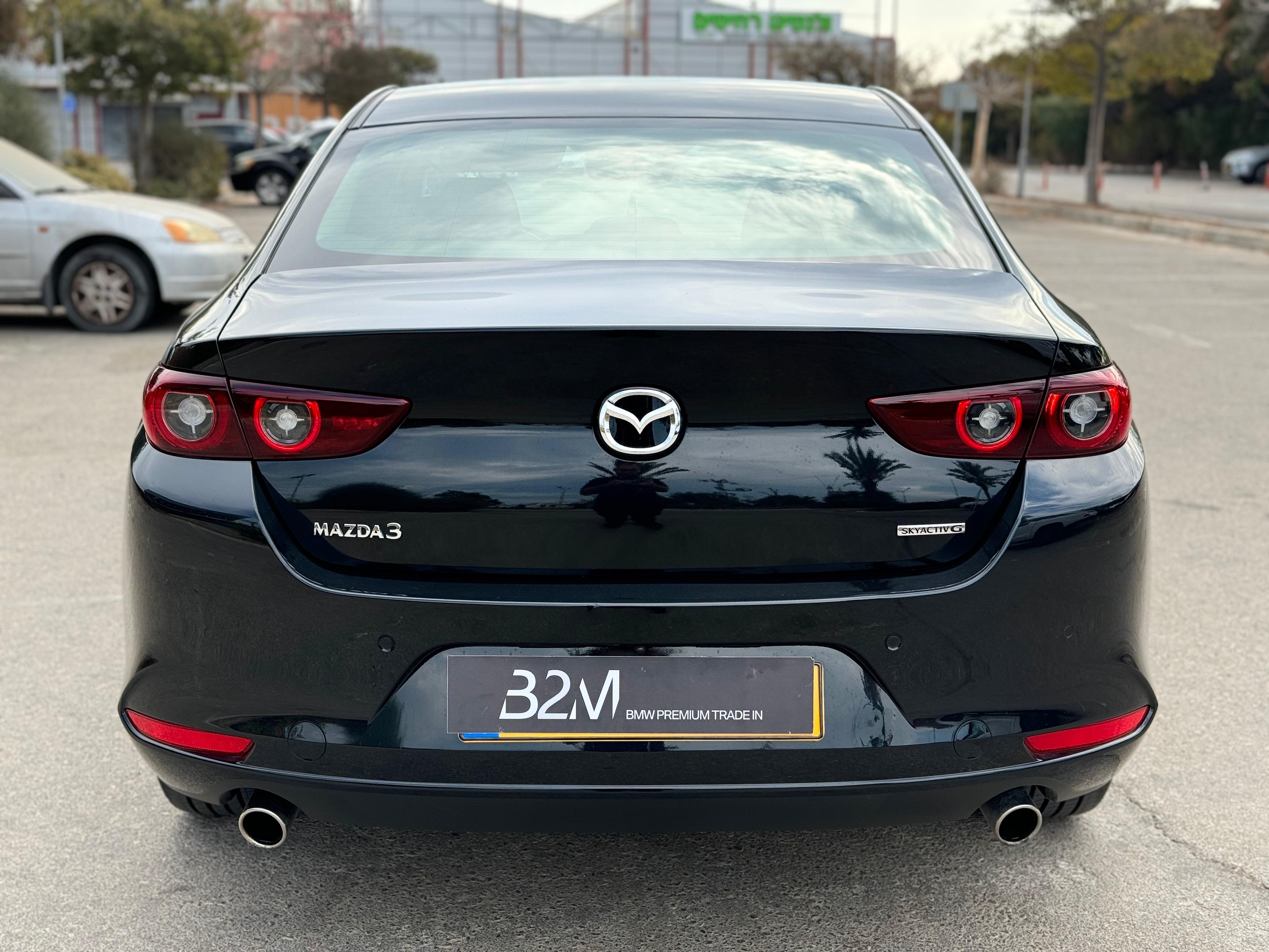 MAZDA 3 SPIRIT BLACK