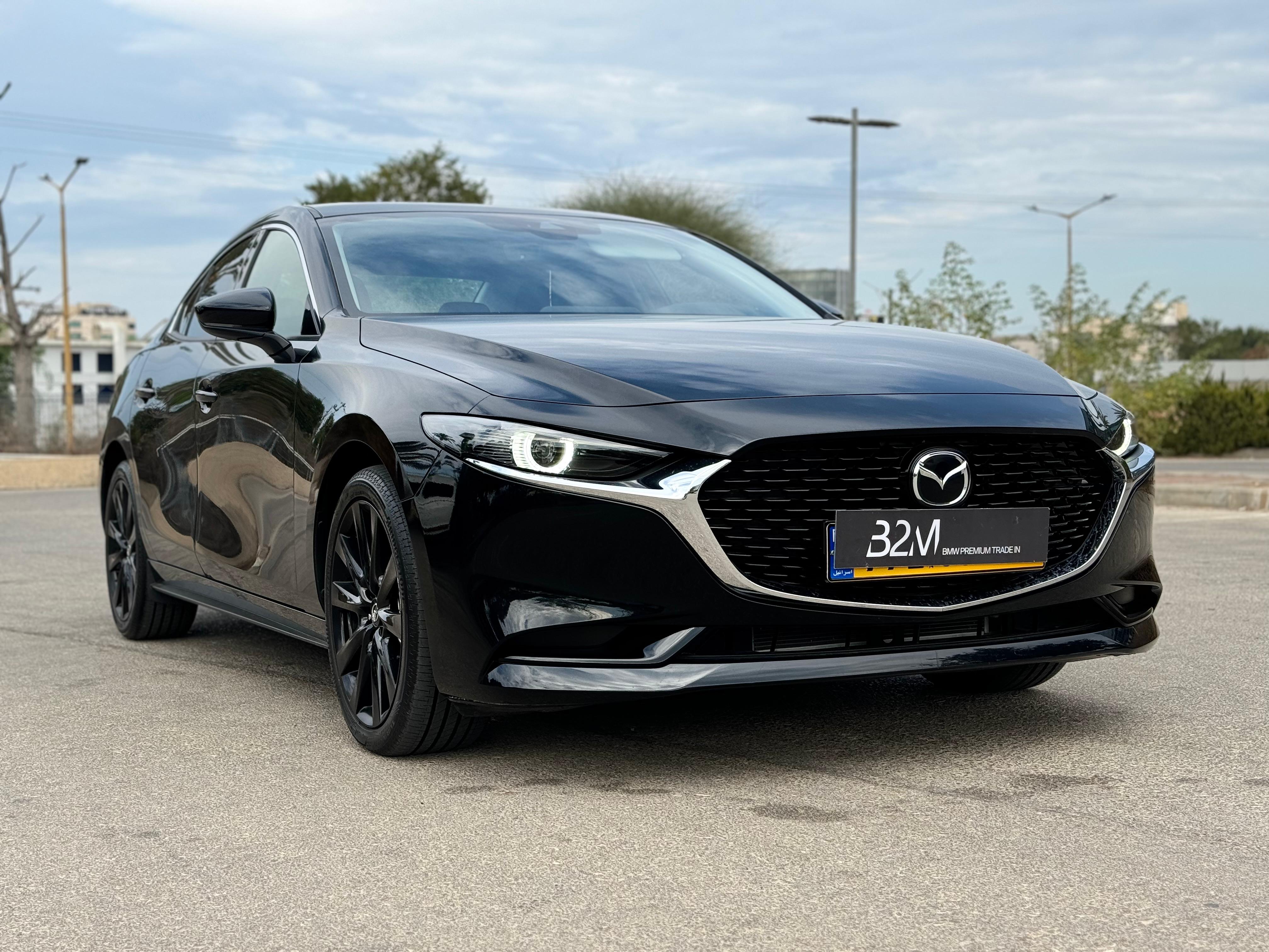 MAZDA 3 SPIRIT BLACK