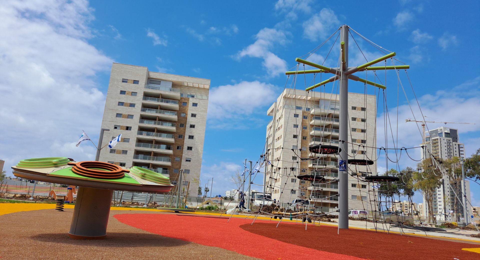 גן משחקים מעודד אינטראקציה