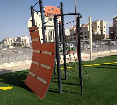 פארק נינג'ה - אימון על מתקני נינג'ה
