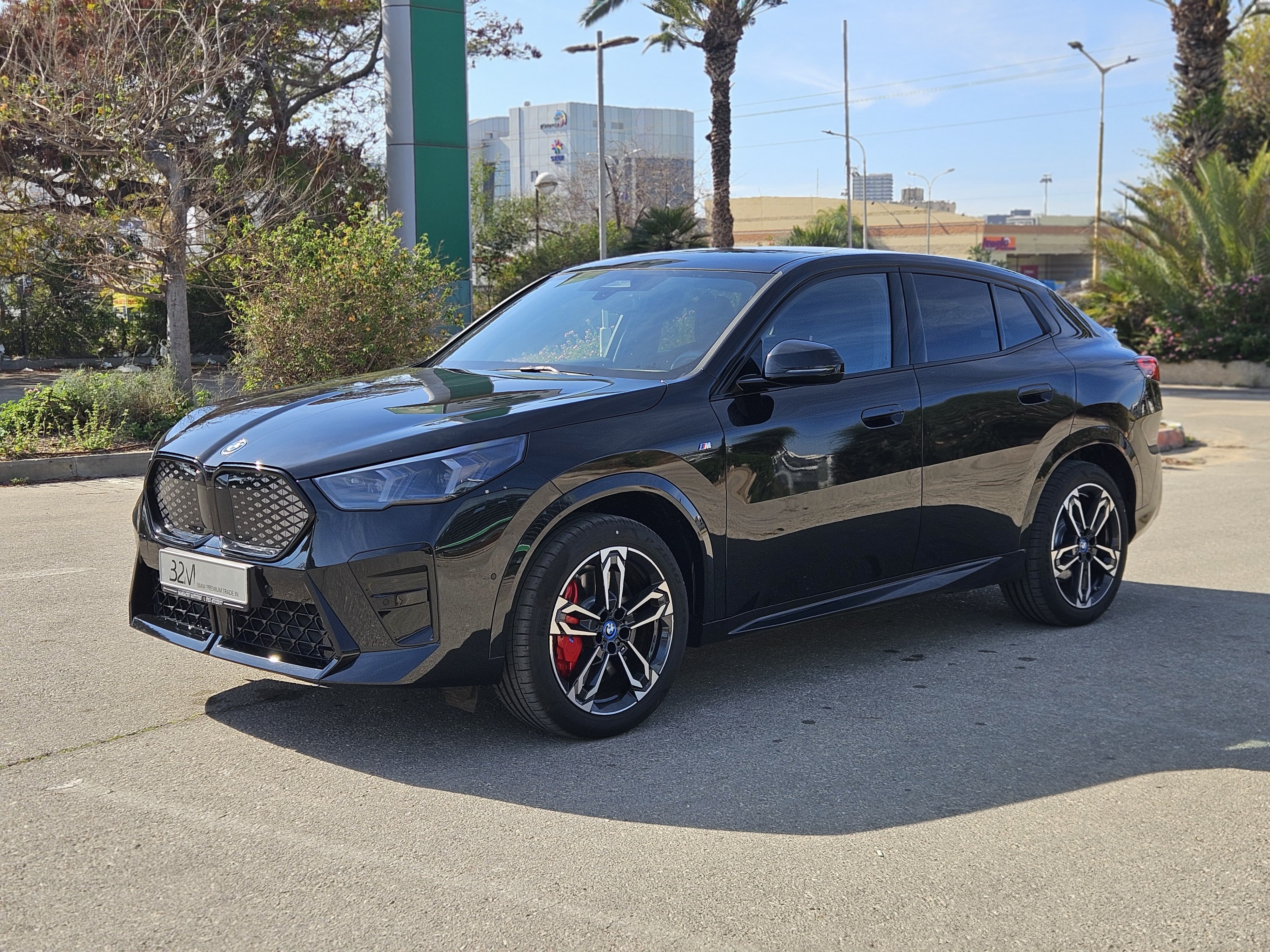 BMW IX2 M-SHADOW