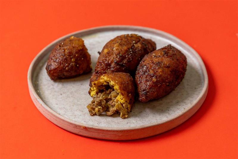 Meat Kibbeh ( 4 pieces)