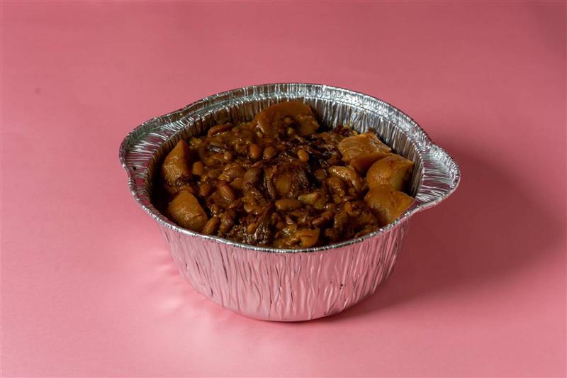 Cholent in a Disposable Pot + Kishka + kugel