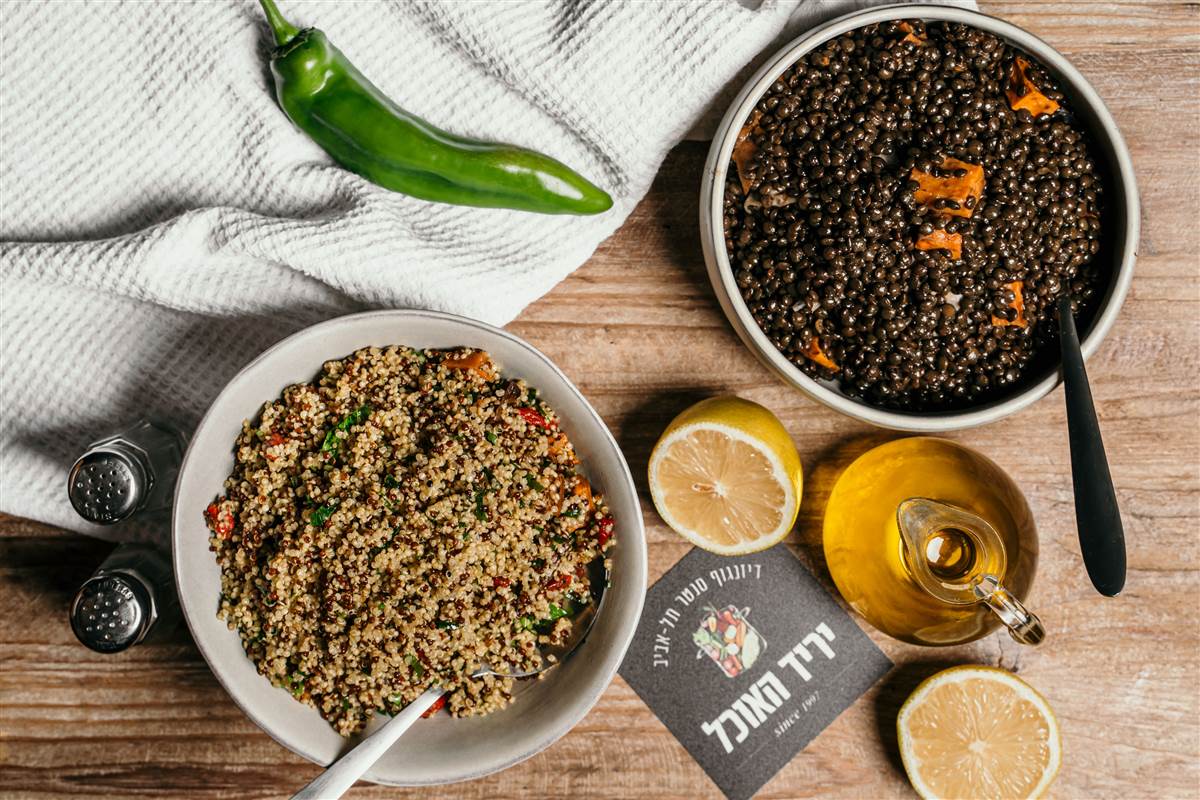 הלוחש לסירים- דוכן טבעוני דף משוכפל