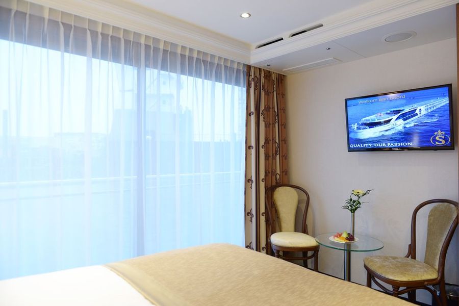 Suite B
