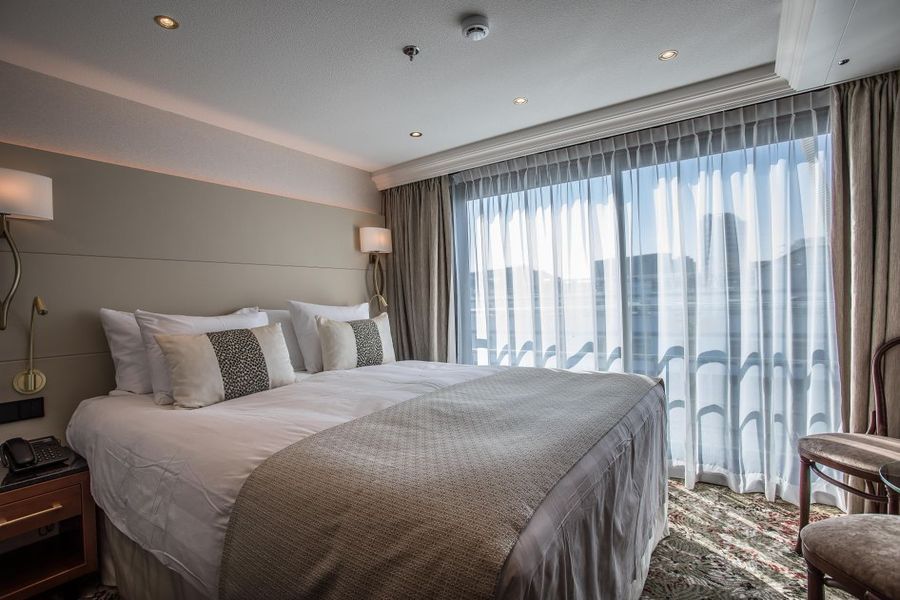 Suite B