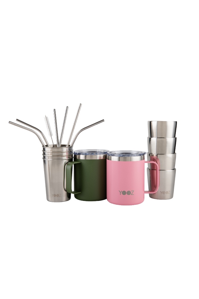 Versatile reusable drinkware set for groups of up to 4