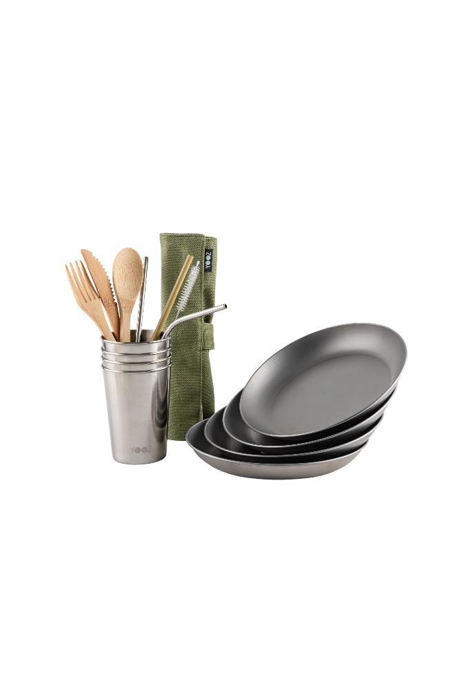 Camping tableware Kit for 4