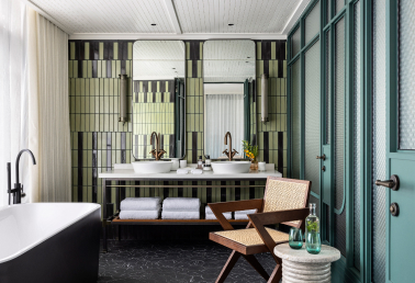 Home is the new Hotel דף משוכפל