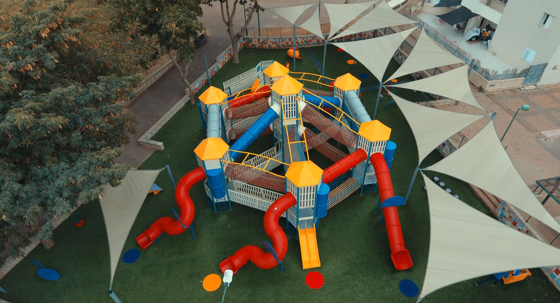 Explore in 360°: Climbing Kingdom