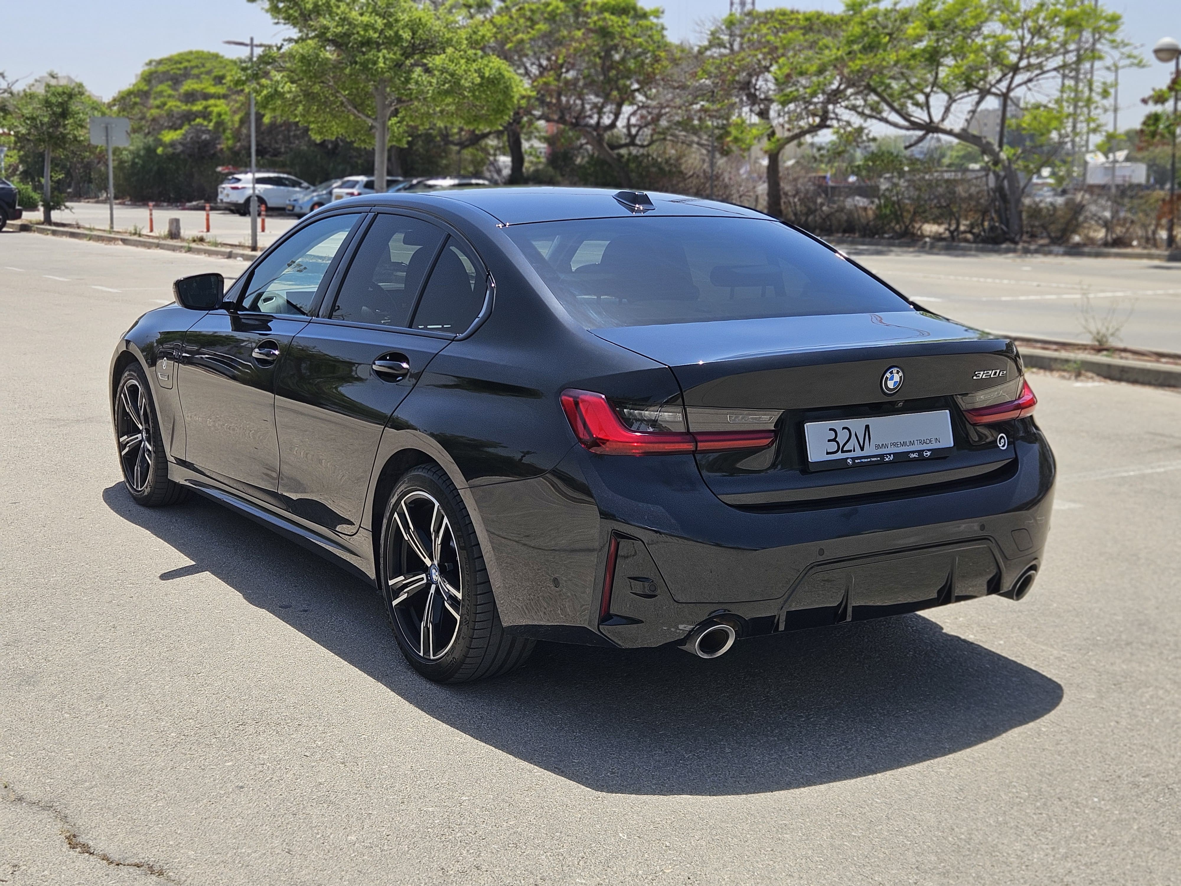 320E M DESIGN