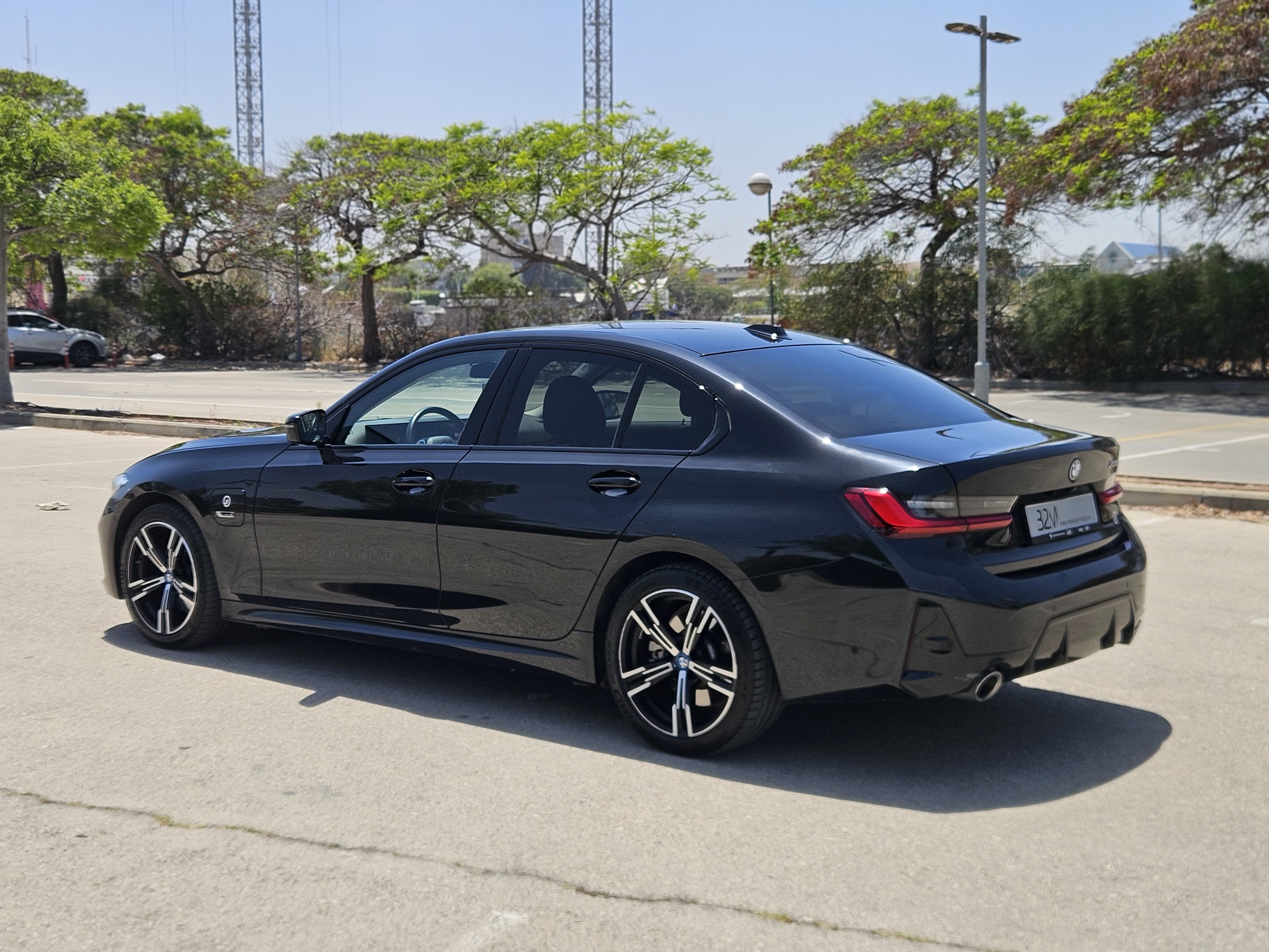 320E M DESIGN