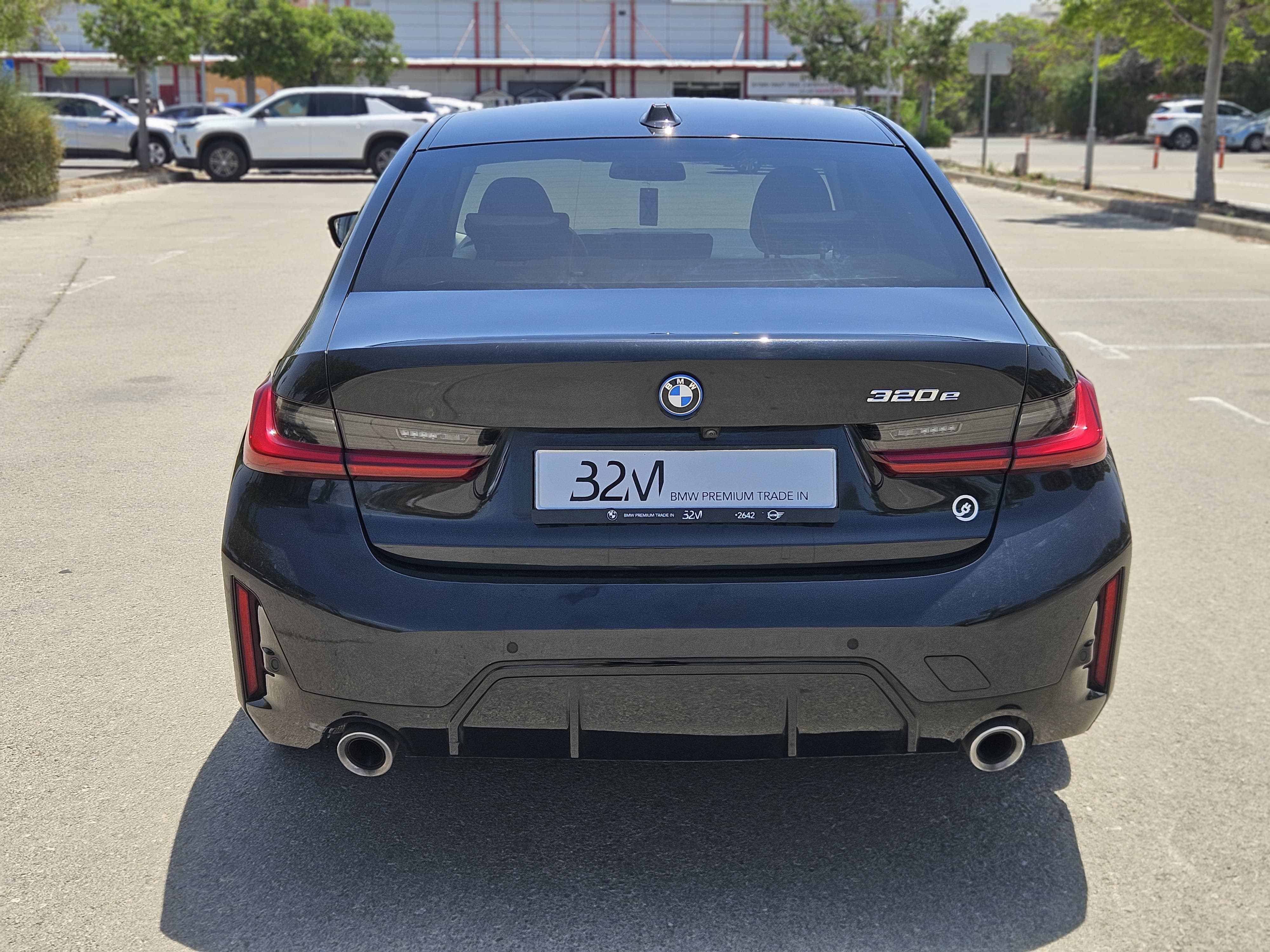 320E M DESIGN