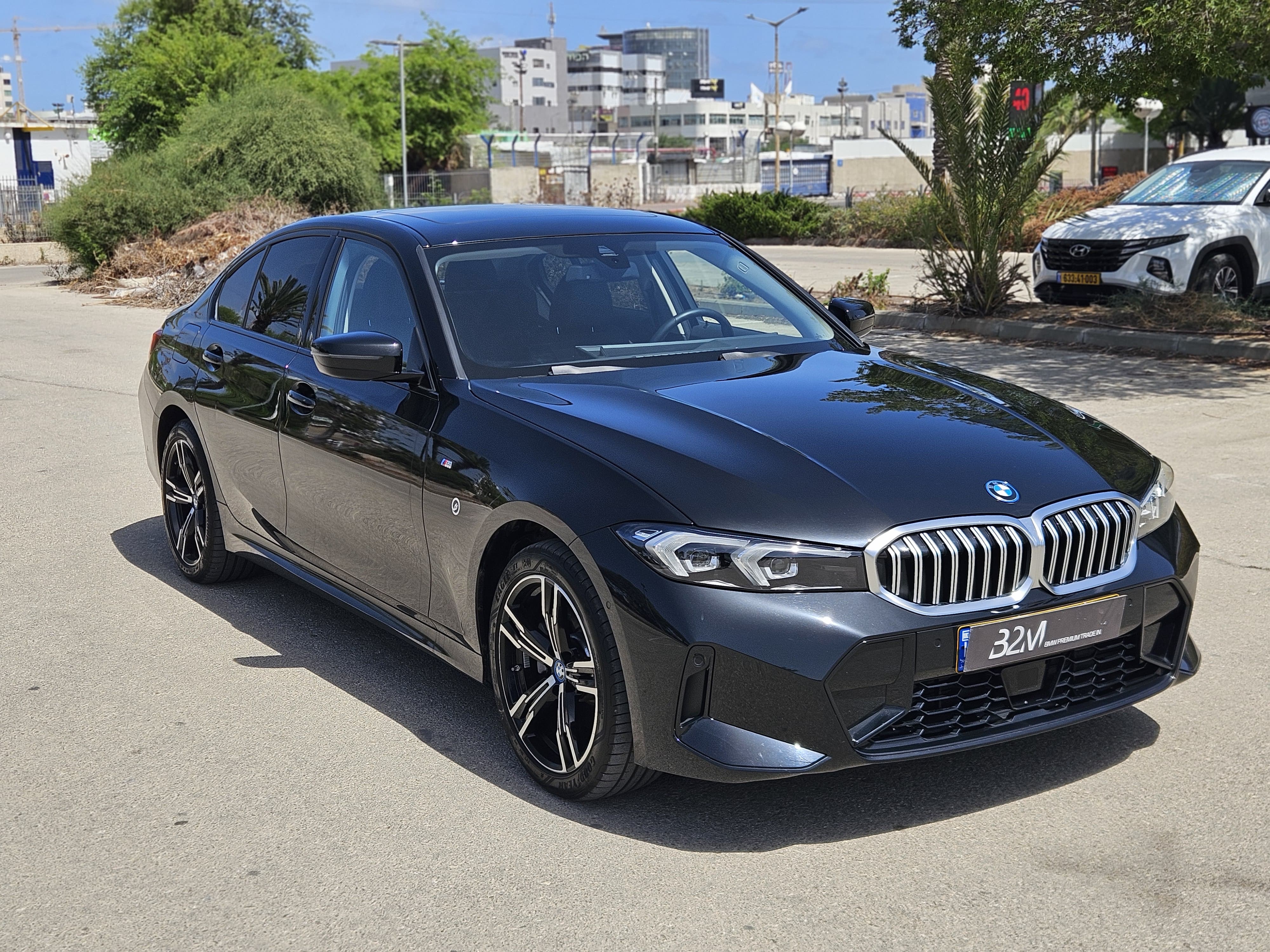 BMW 330E M DISIGN