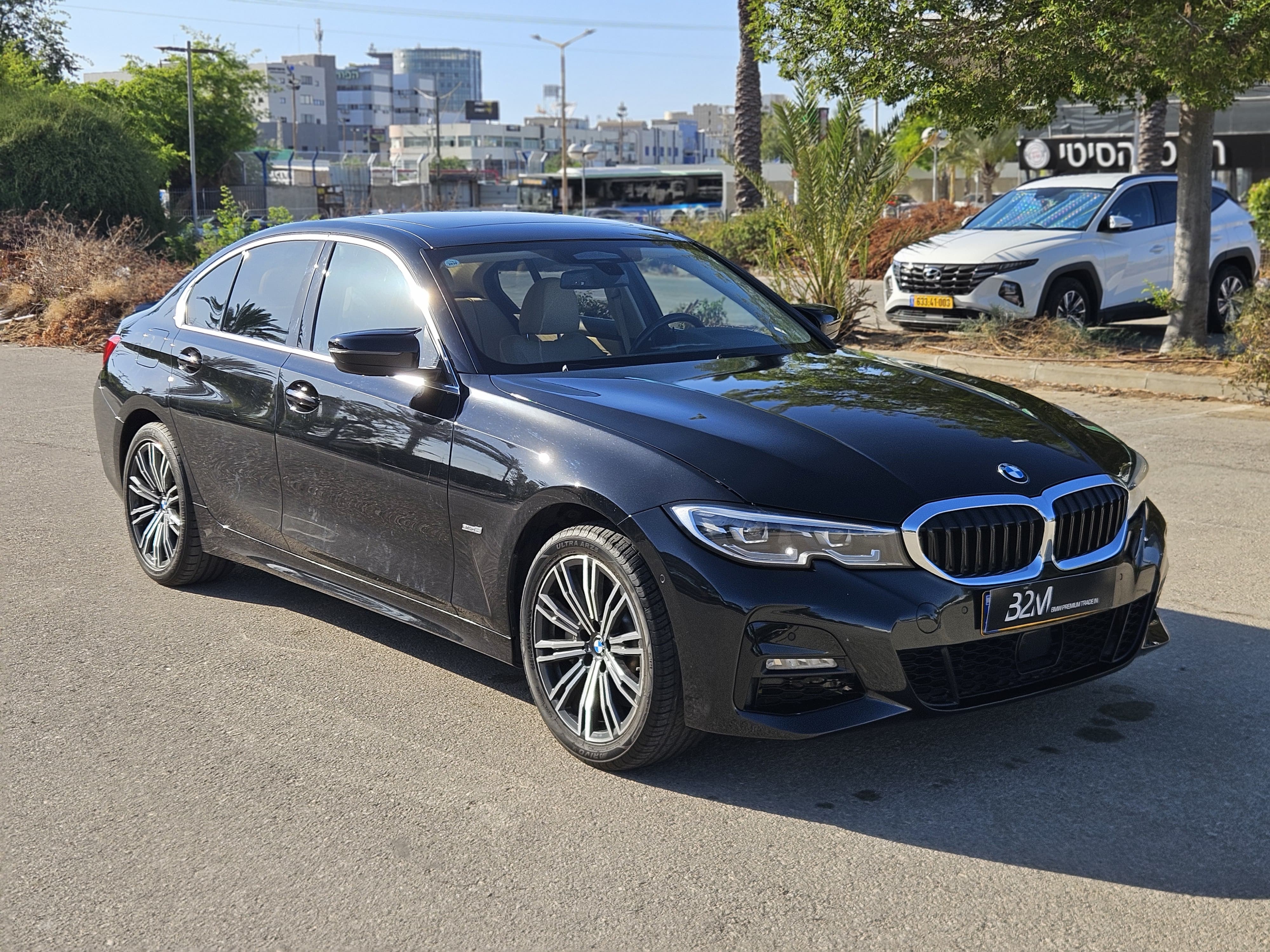 BMW 330E EXCLUSIVE