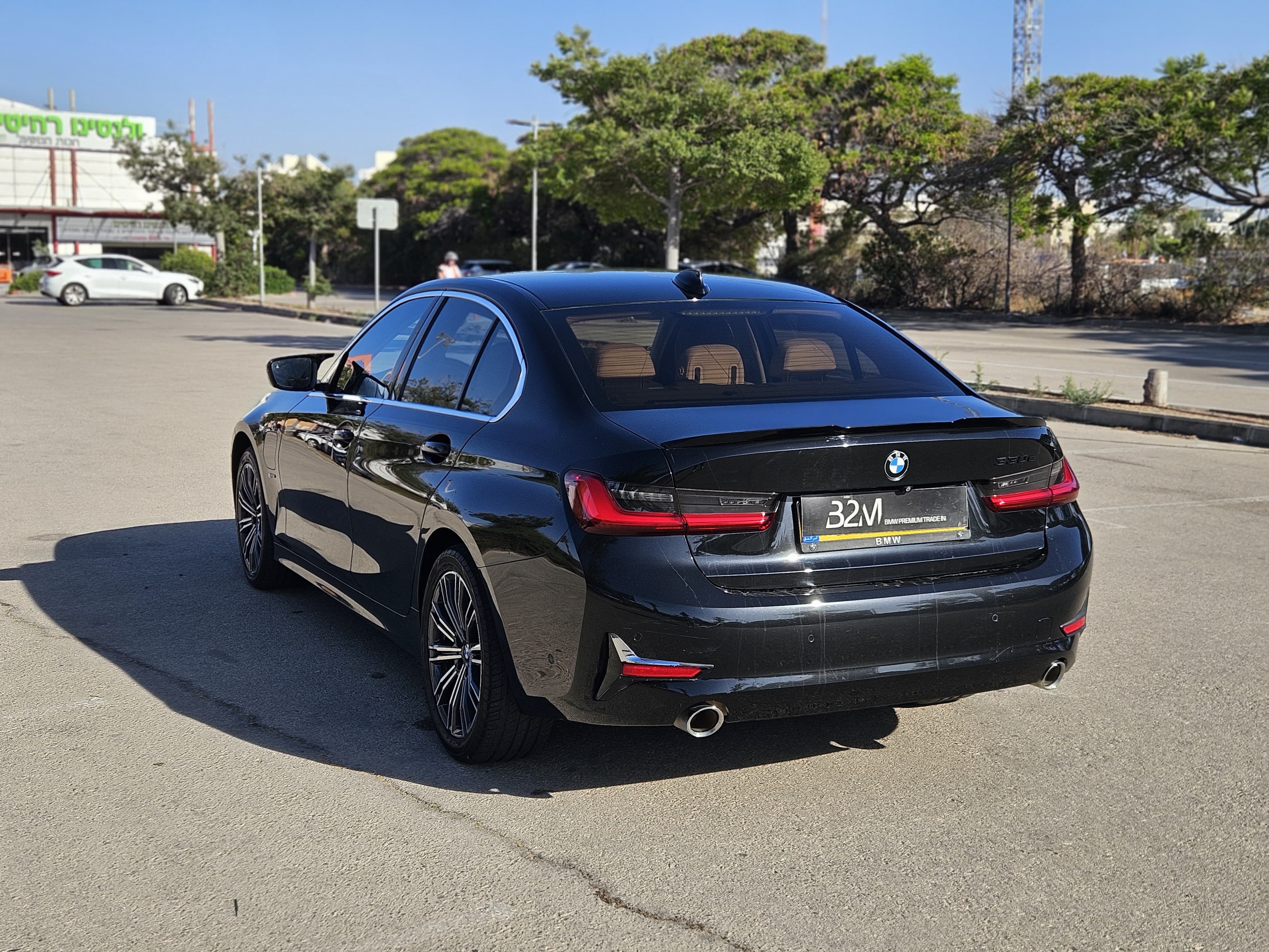 BMW 330E EXCLUSIVE
