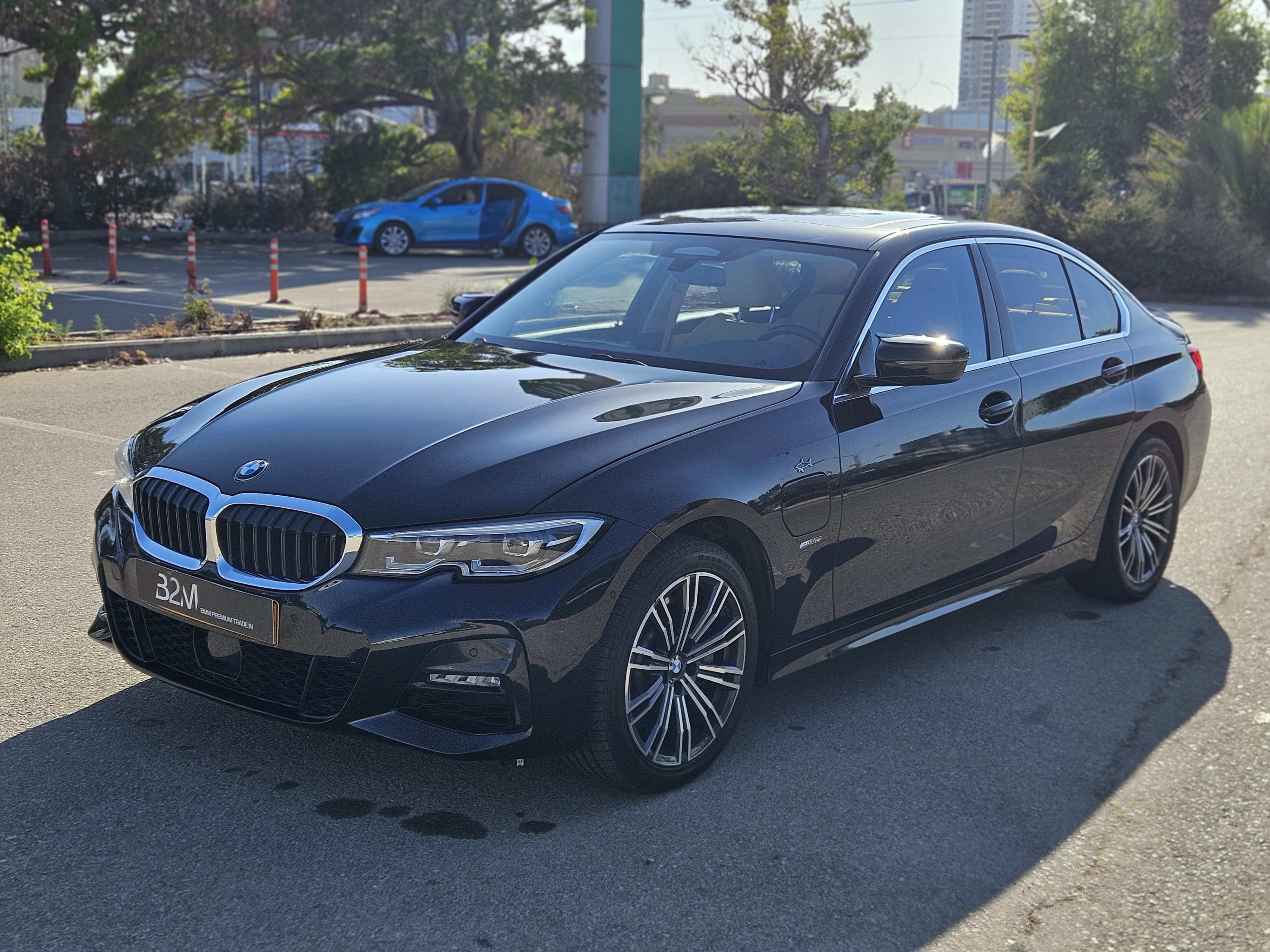 BMW 330E EXCLUSIVE
