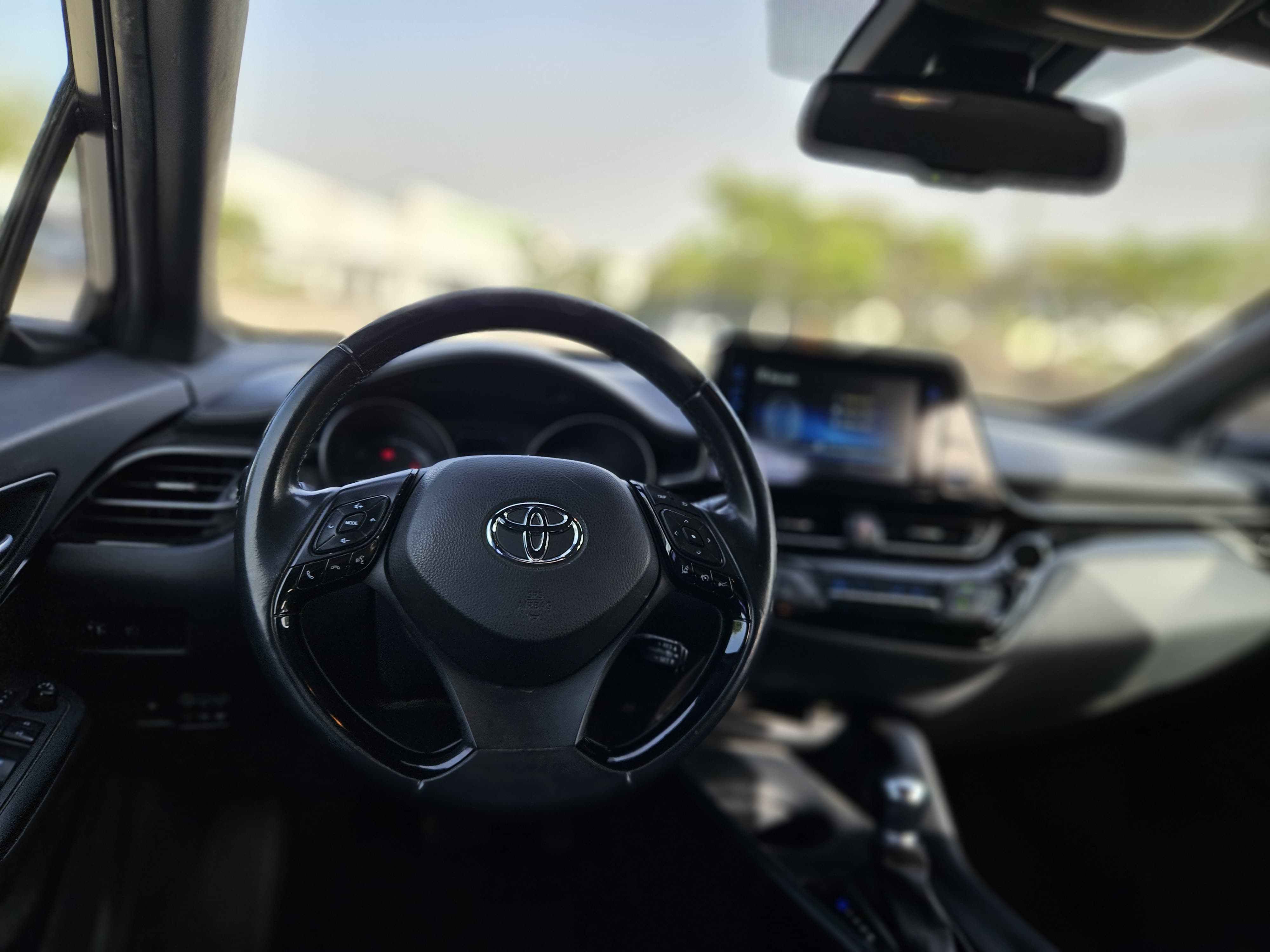 TOYOTA C-HR HYBRID CITY