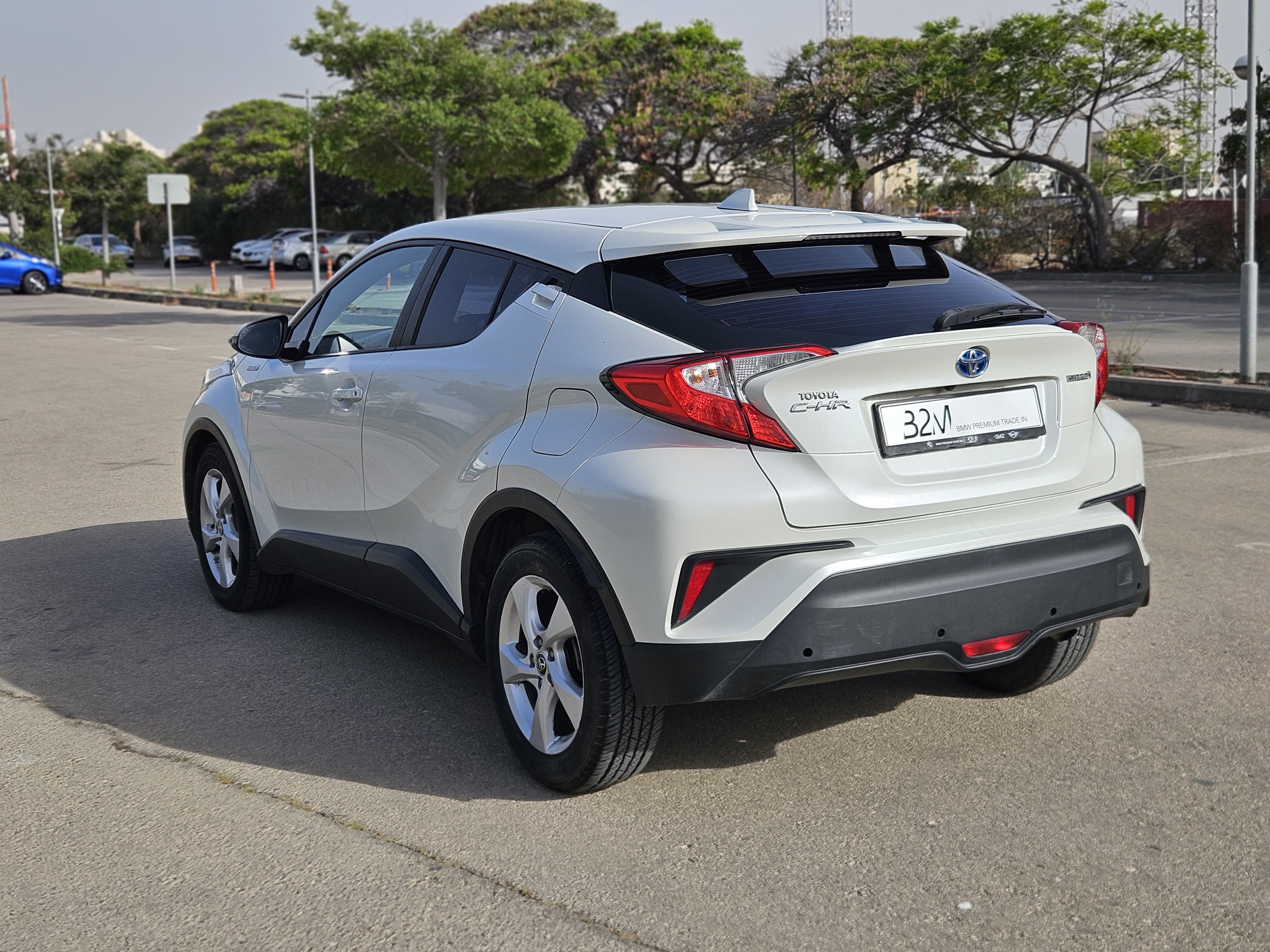 TOYOTA C-HR HYBRID CITY