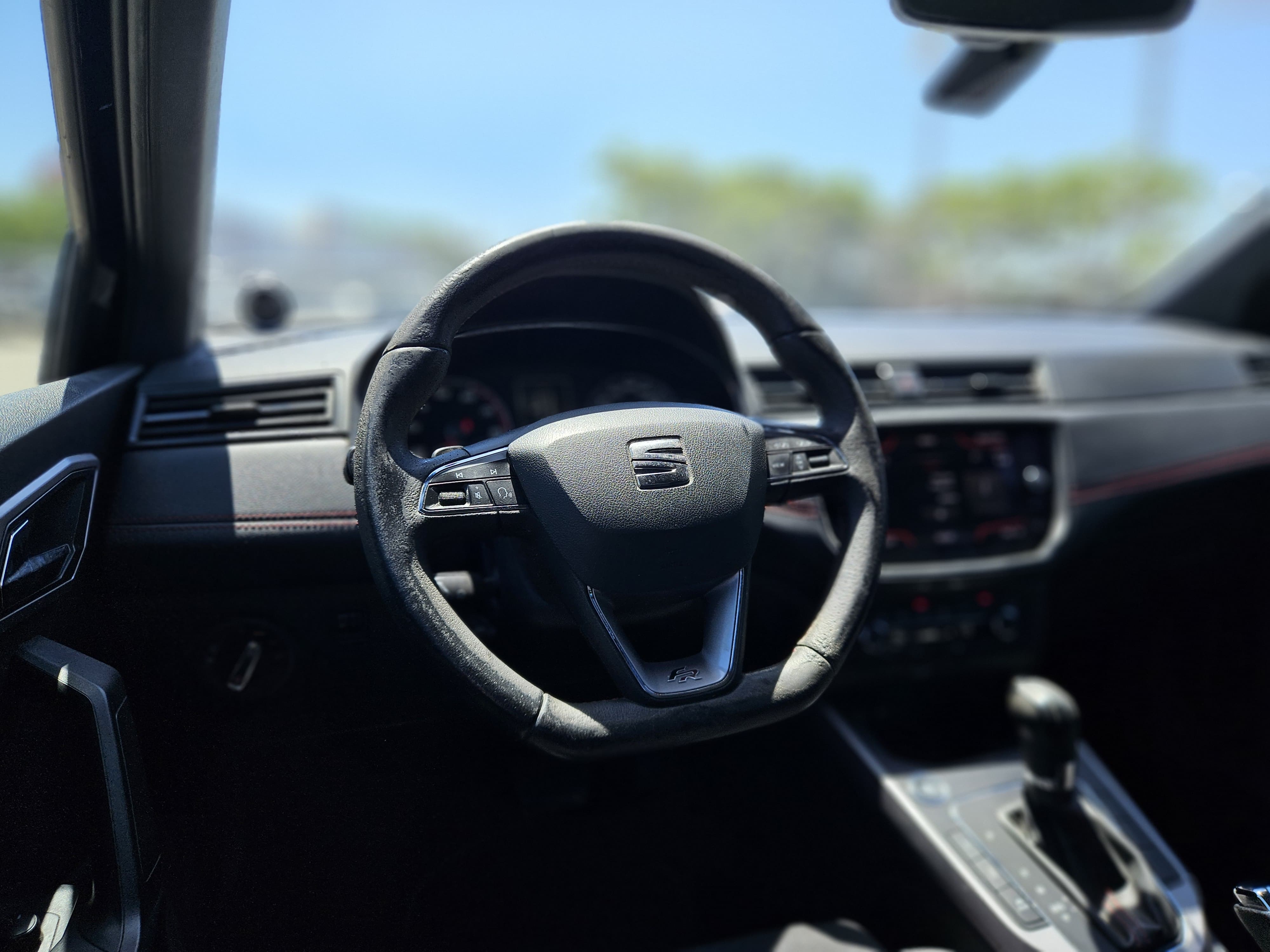 SEAT ARONA FR