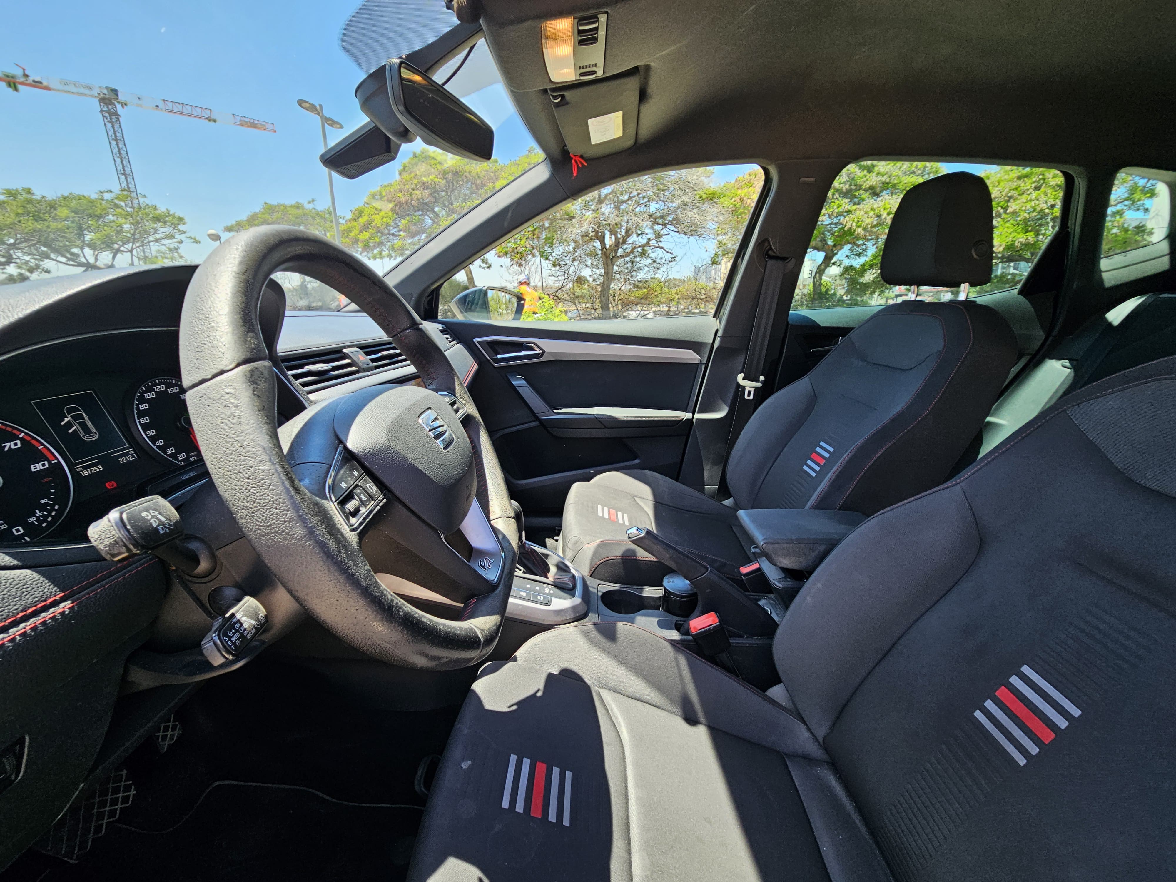 SEAT ARONA FR