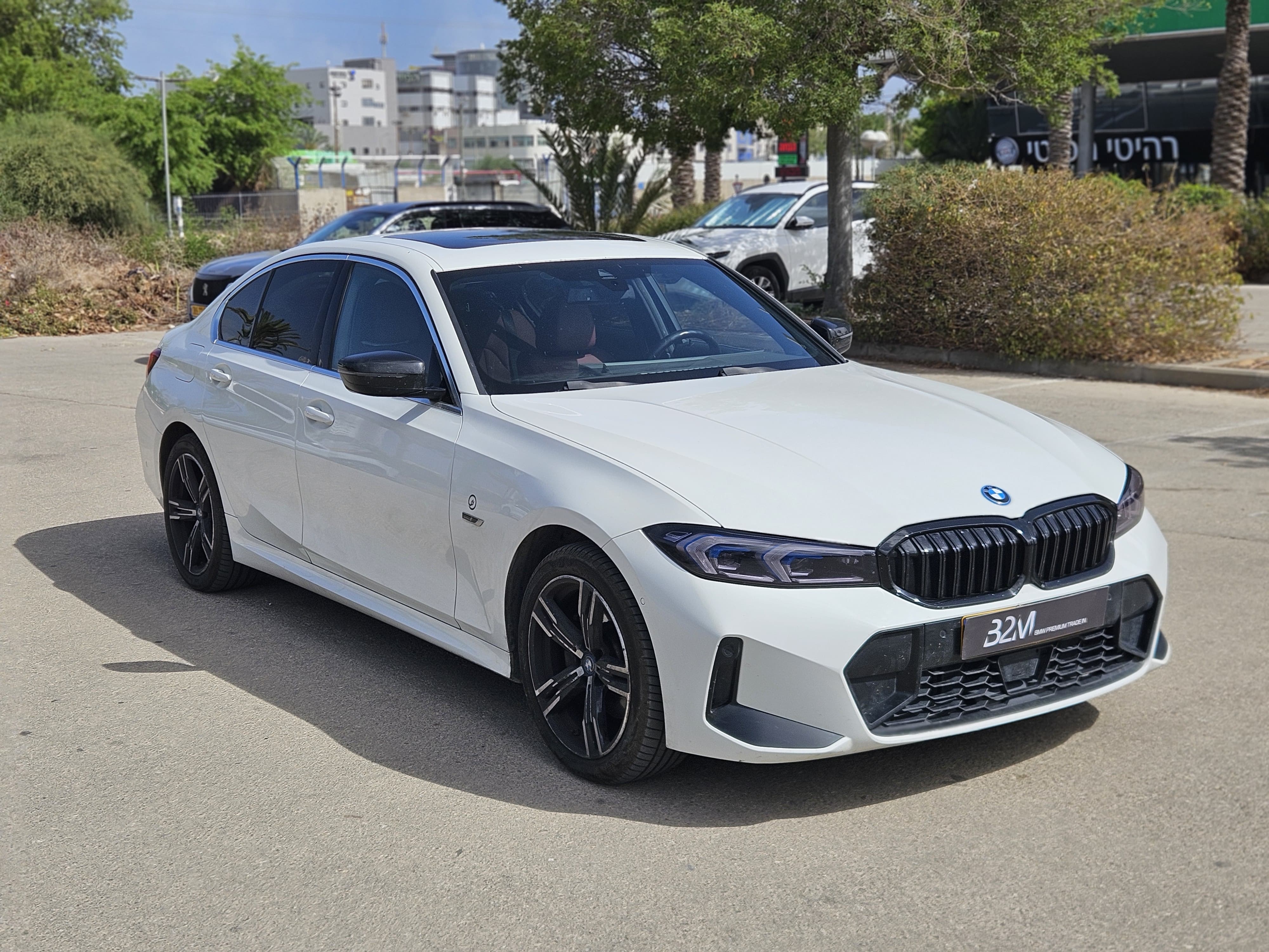 BMW 330E M-SPORT