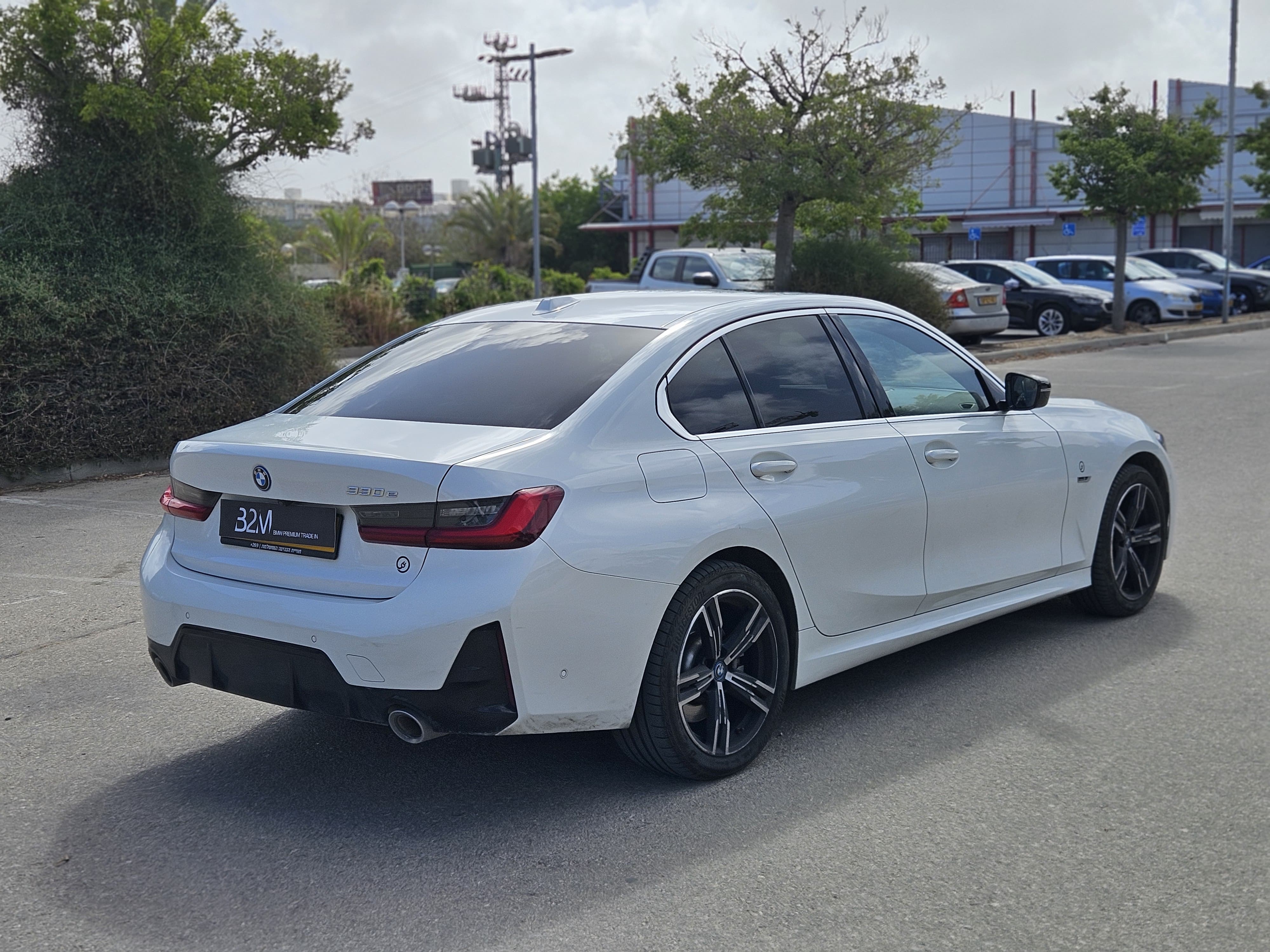BMW 330E M-SPORT