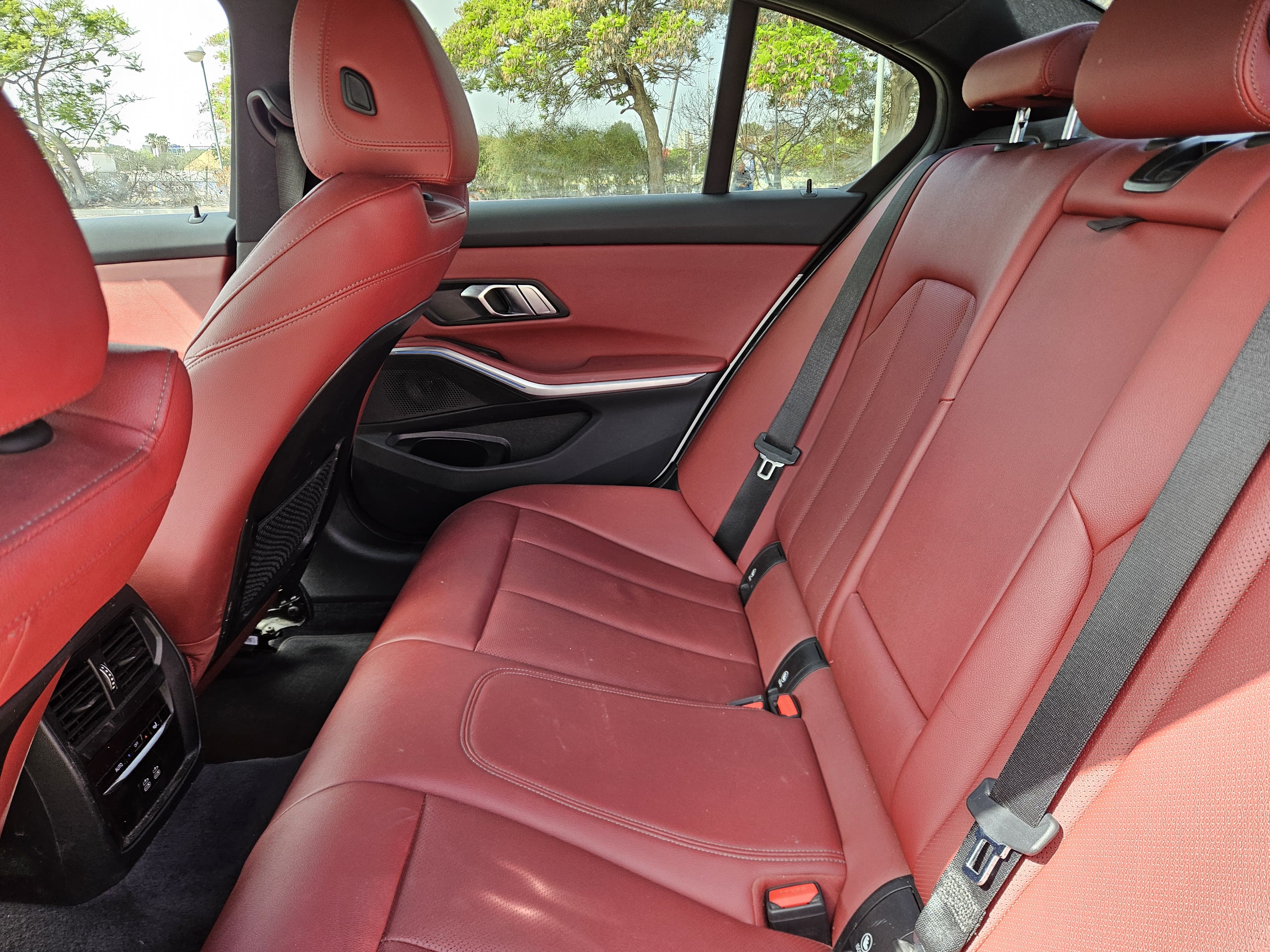 BMW 330E M-SPORT