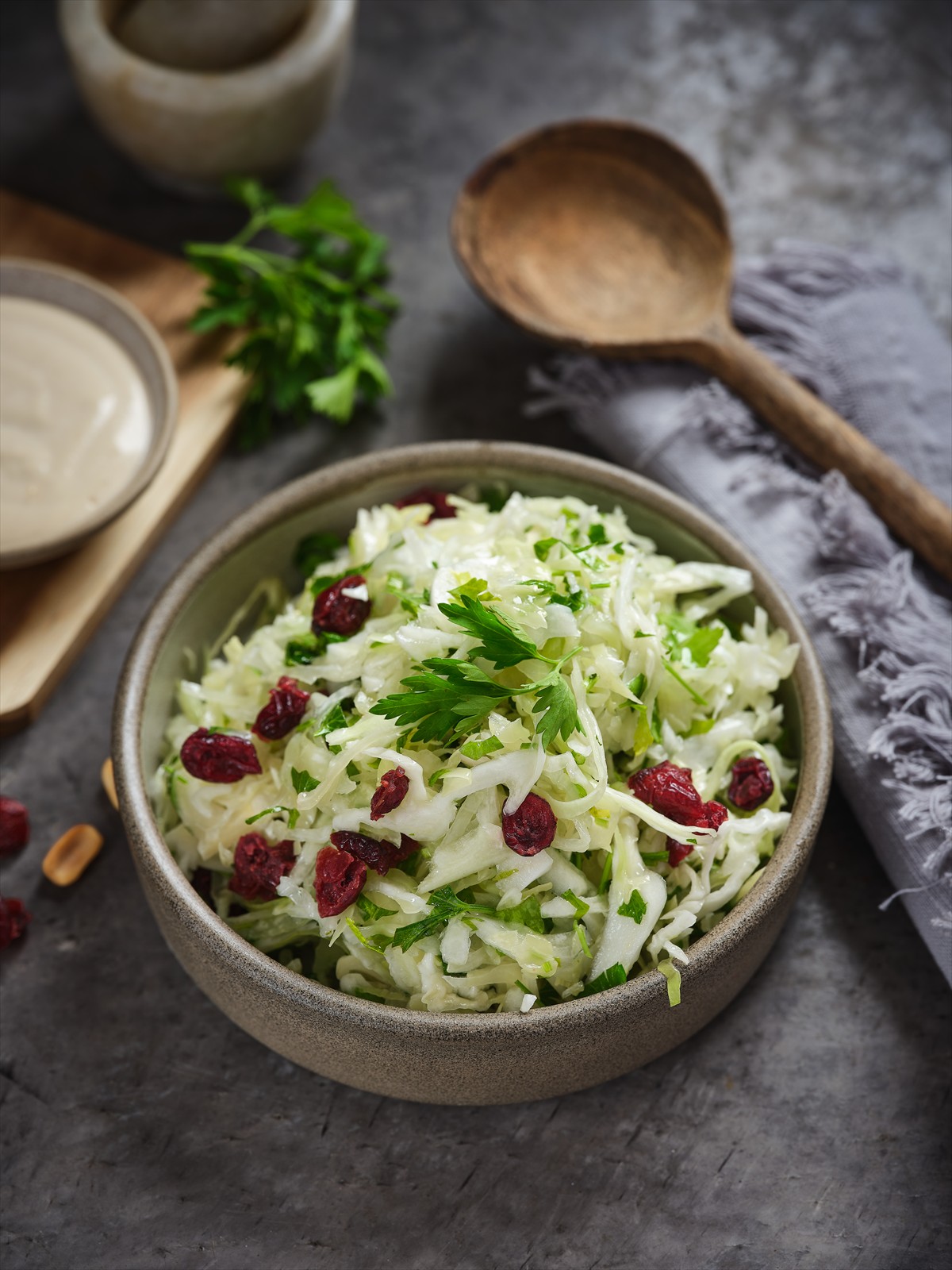 סלט כרוב חמוציות