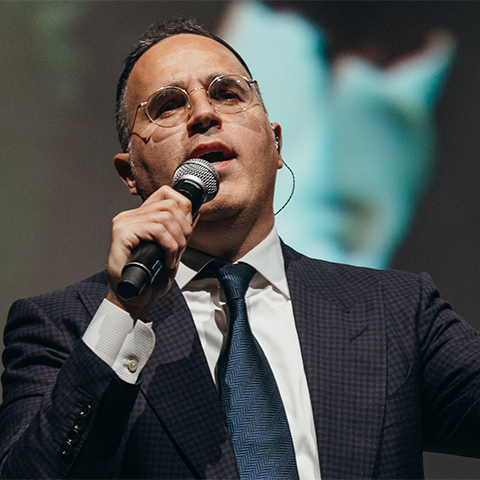 יעקב שוואקי מארח את אמיר דדון