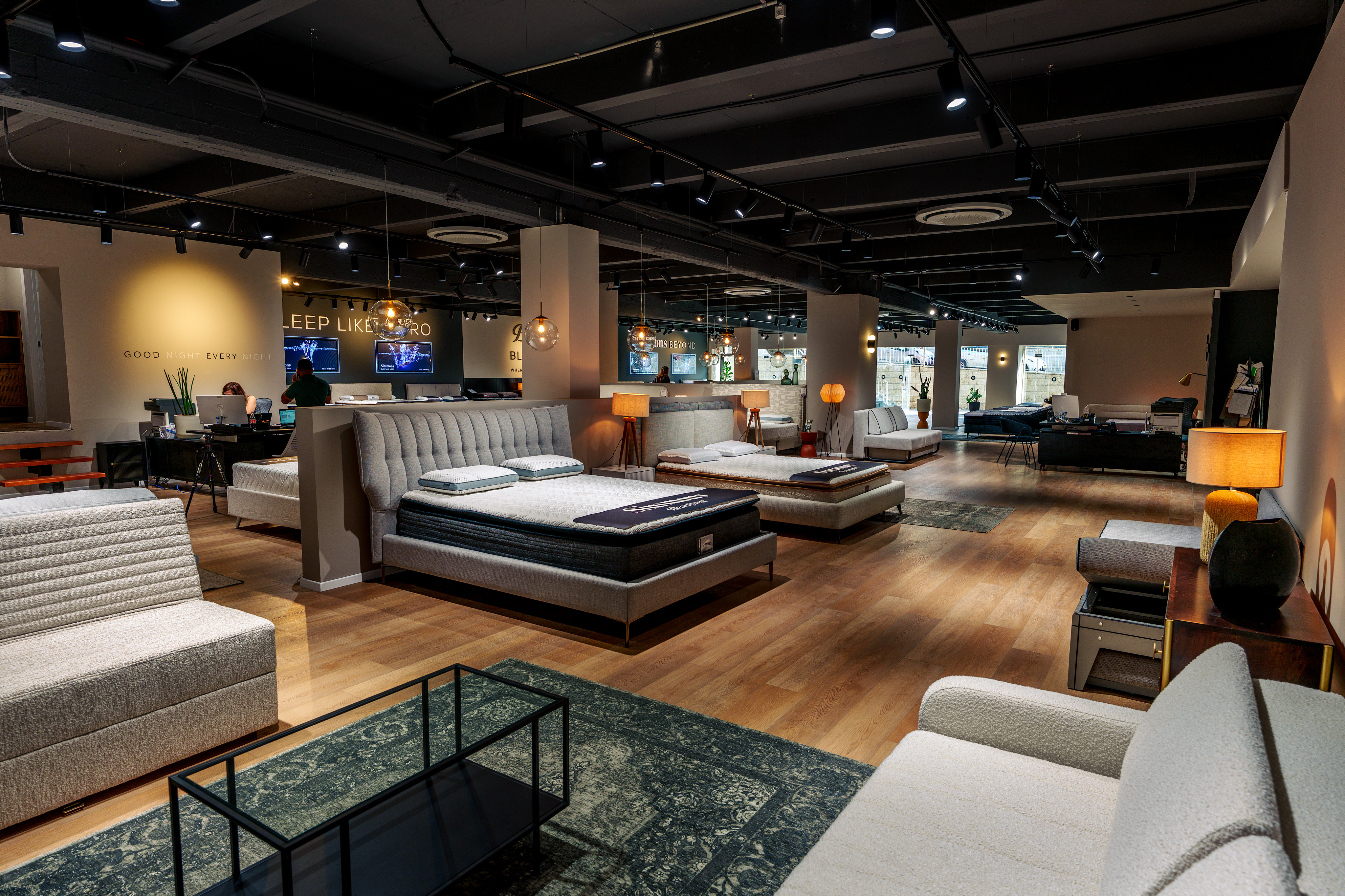 ירושלים-Simmons